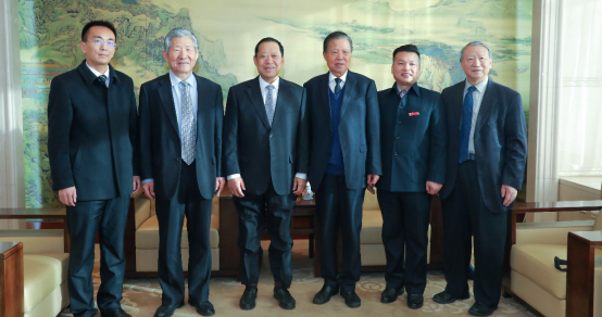 2019跨界融合与创新发展高峰论坛召开 十二届全国政协副主席刘晓峰出席会议